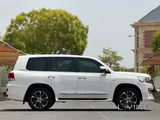 Toyota Land Cruiser VXR 2019